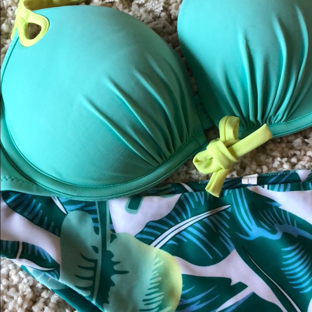 Bathing suit 🌞 - Picture 2 of 6